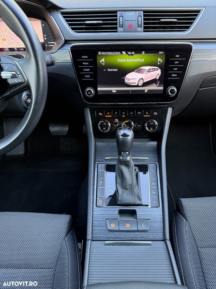 Skoda Superb 2.0 TDI DSG Style - 10