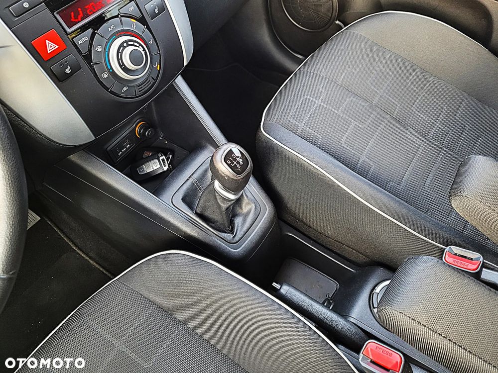 Kia Venga 1.4 CVVT Fifa World Cup Edition - 15