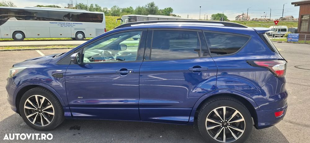 Ford Kuga 2.0 TDCi 4WD Powershift ST-Line - 9