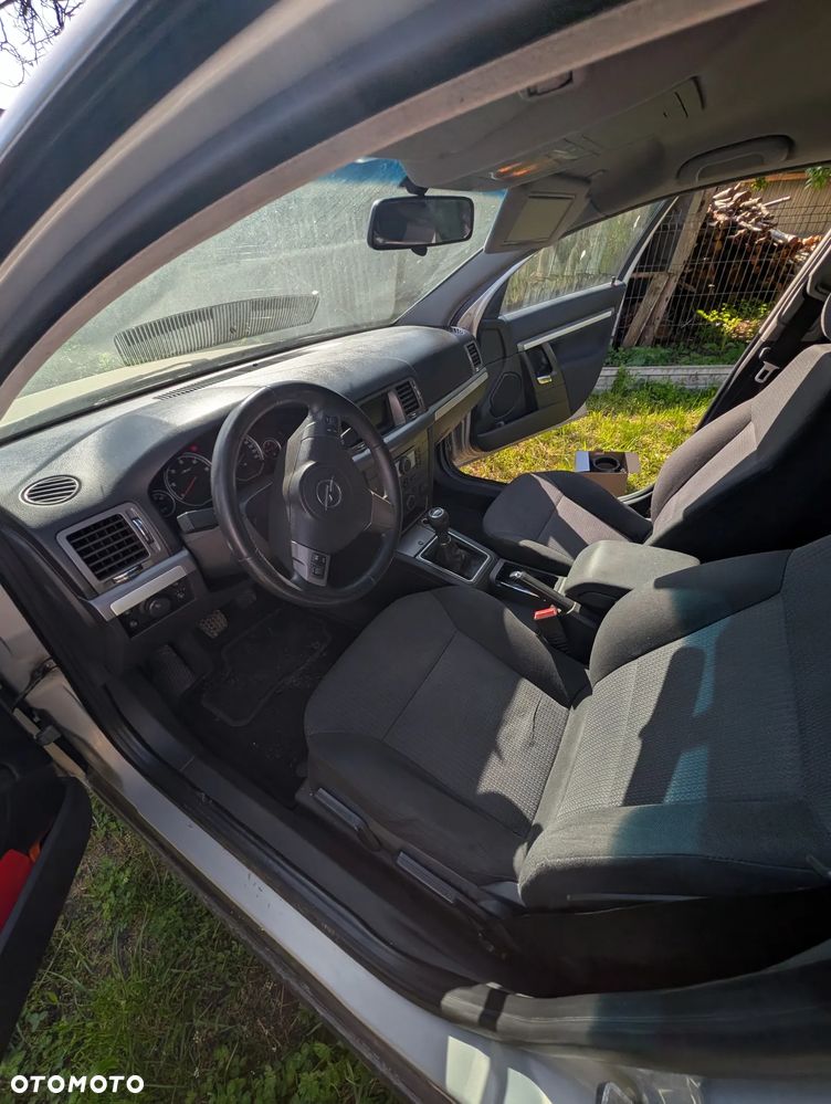 Opel Vectra 1.9 CDTI Essentia - 5