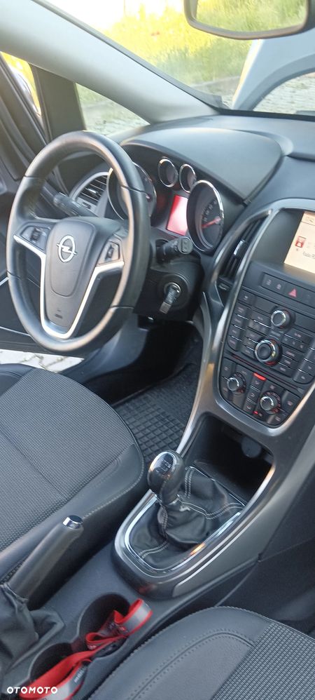 Opel Astra 1.4 T Cosmo - 26