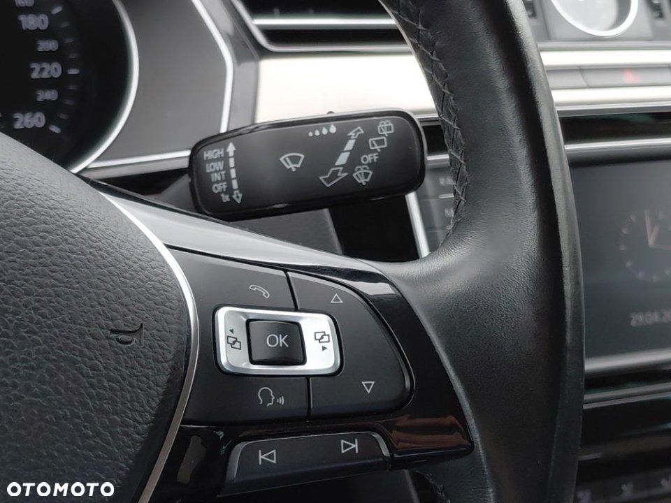 Volkswagen Passat - 23