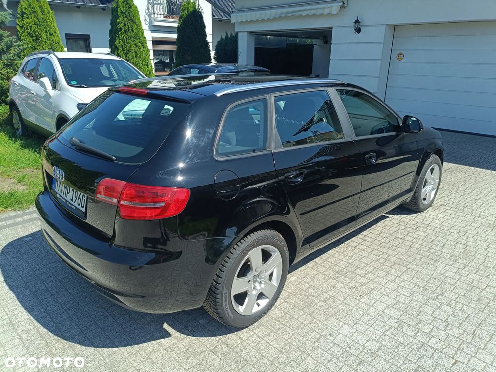 Audi A3 Sportback 1.4 TFSI Ambiente - 4