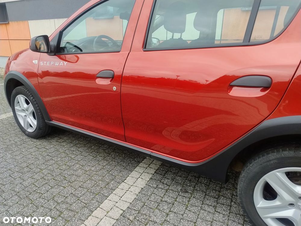 Dacia Sandero 0.9 TCe SL Celebration S&S - 31