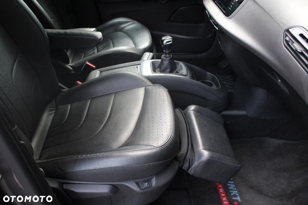 Citroën C4 SpaceTourer - 23