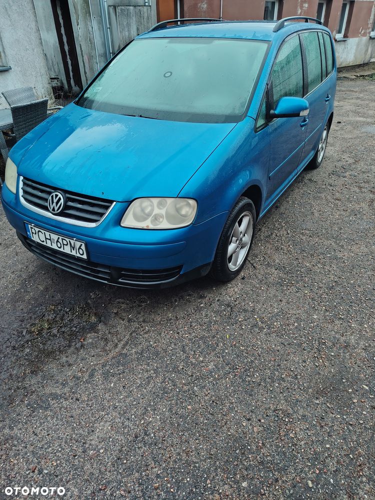 Volkswagen Touran - 1
