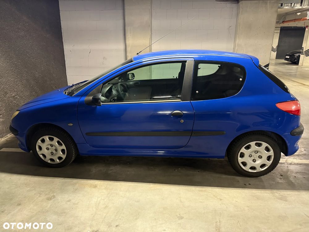 Peugeot 206 1.1 XR Presence - 3