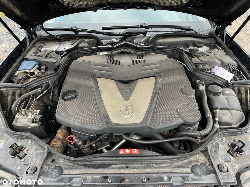 Mercedes-Benz Klasa E 280 CDI 4-Matic T Classic - 17