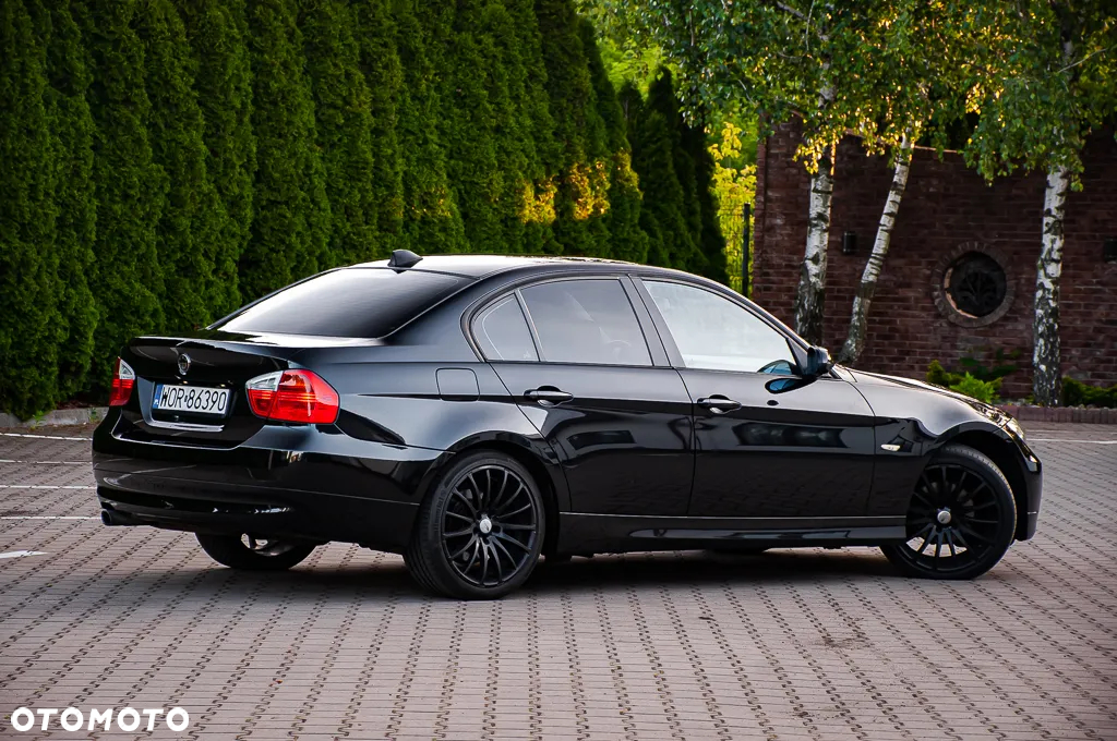 BMW Seria 3 318i Edition Sport - 17