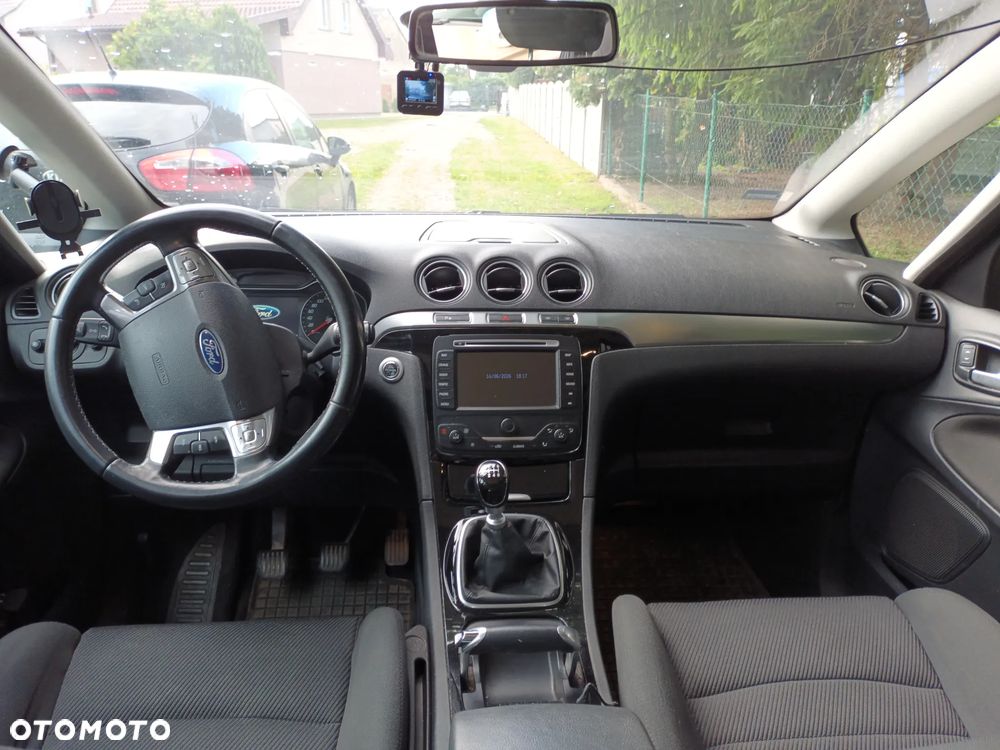 Ford S-Max - 9