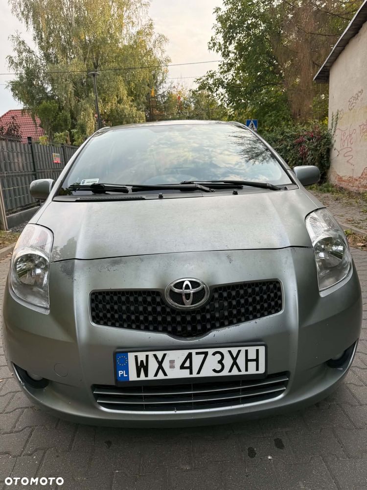 Toyota Yaris - 2