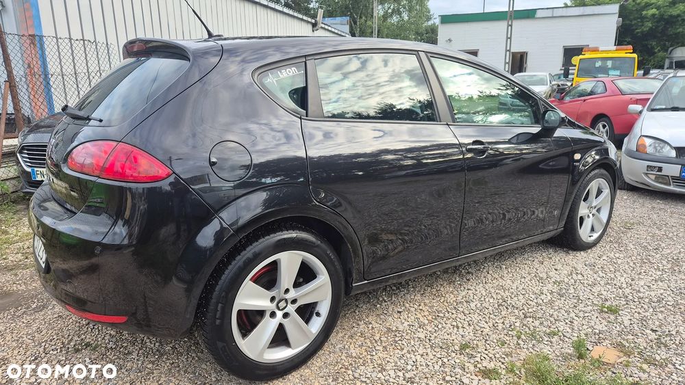 Seat Leon 2.0 TDI Stylance DSG - 5