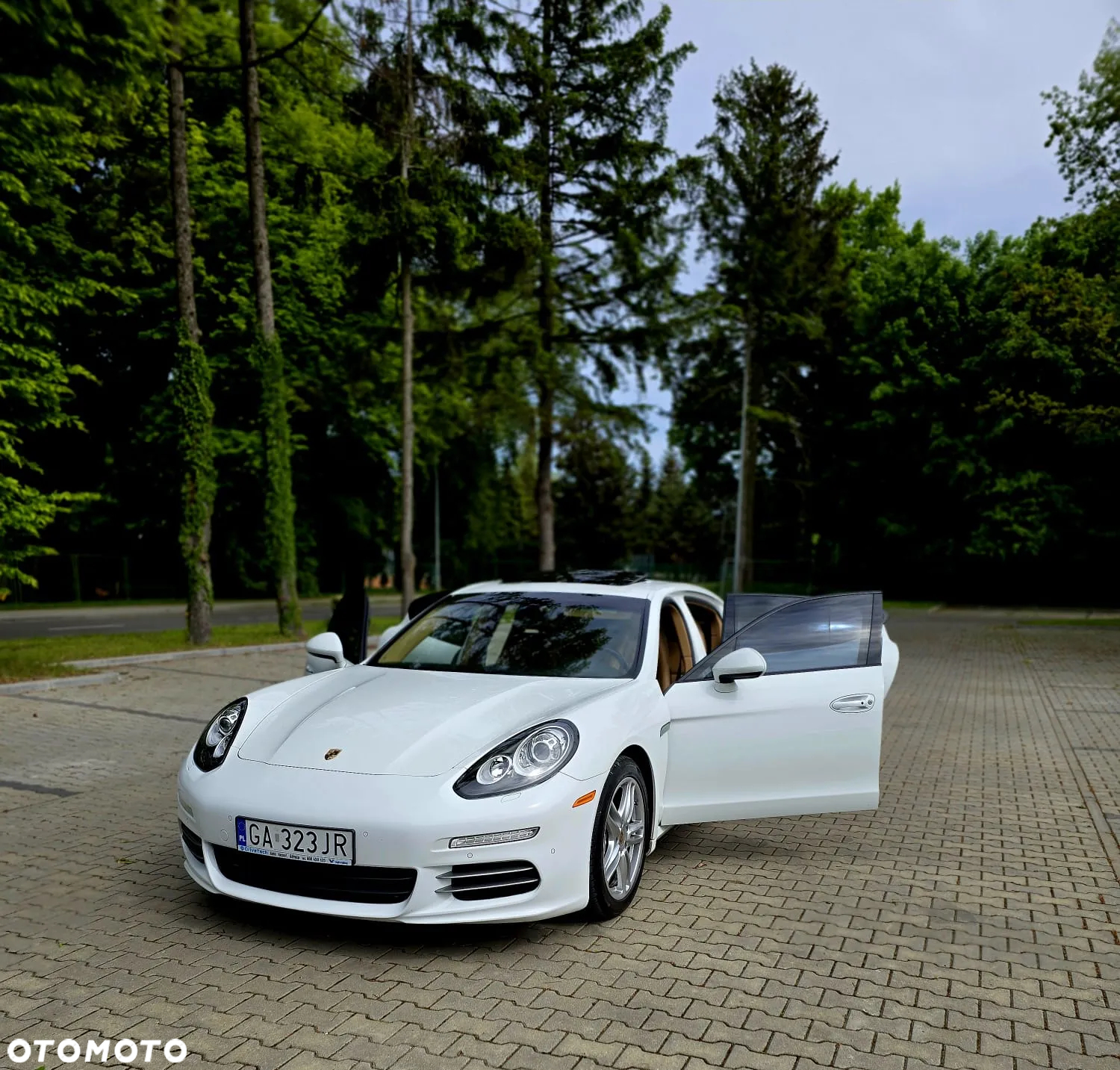 Porsche Panamera 4 PDK Edition - 30