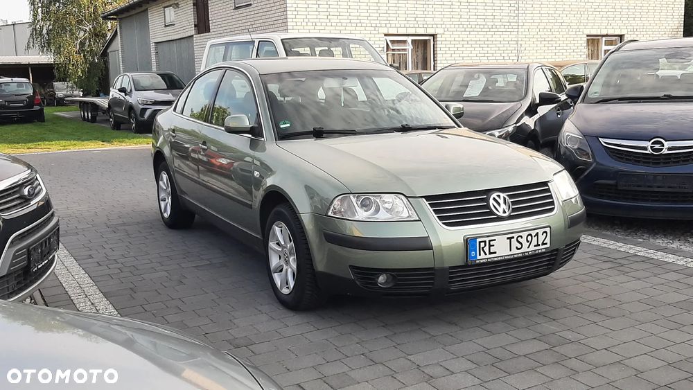 Volkswagen Passat 1.6 - 2