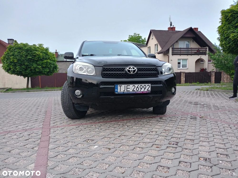 Toyota RAV4 - 2