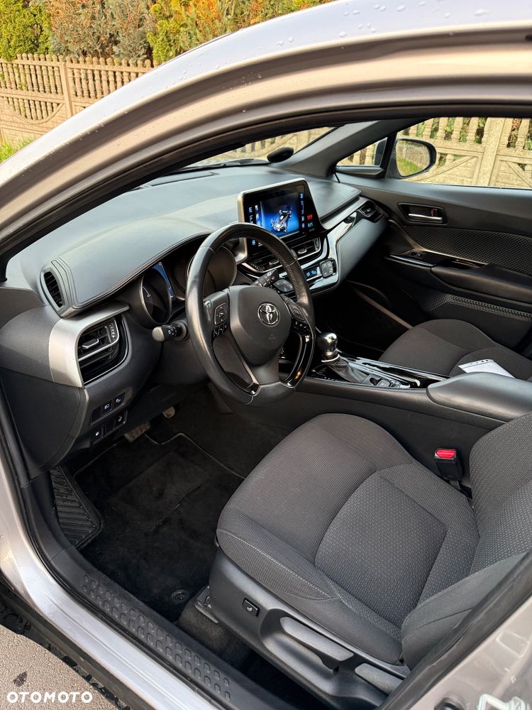 Toyota C-HR - 5