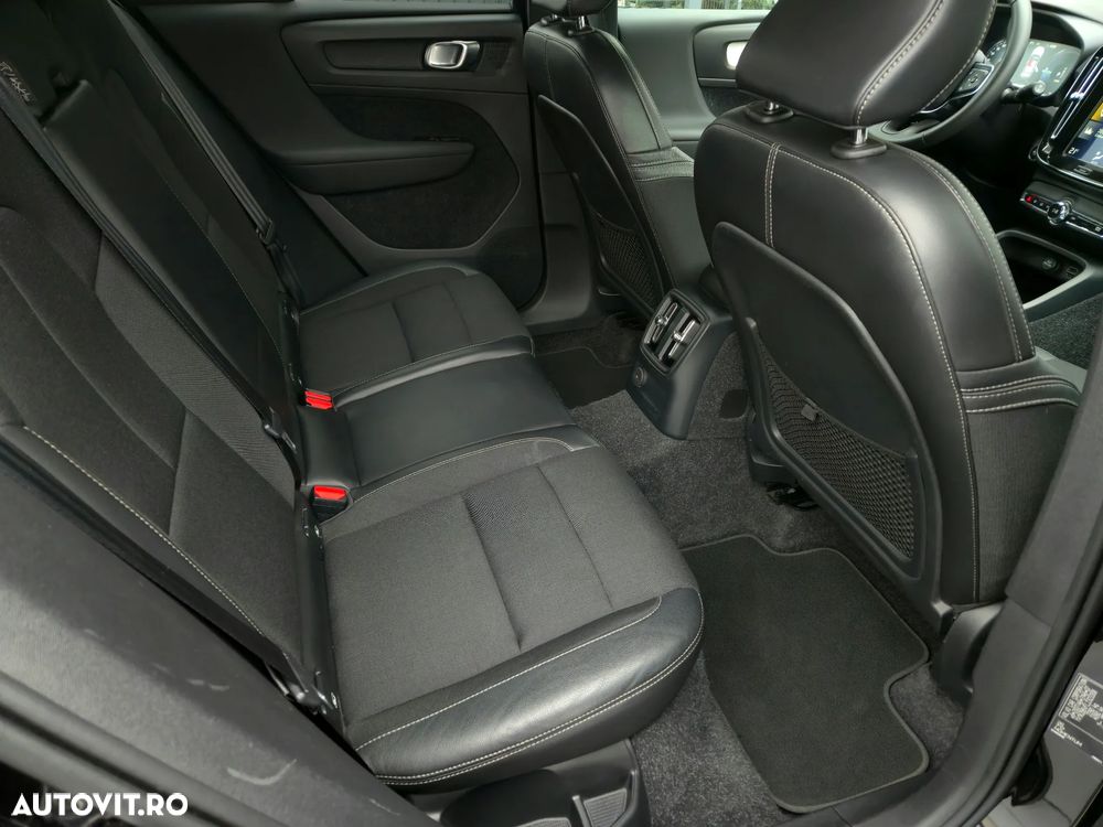 Volvo XC 40 T5 Recharge DKG Essential - 10