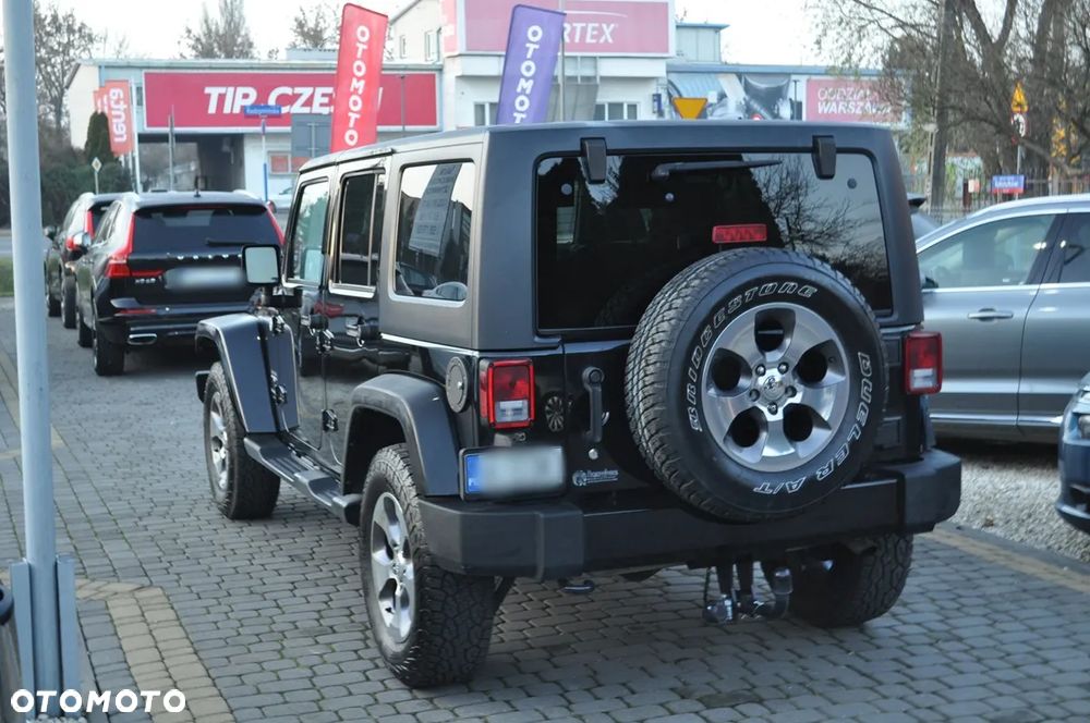 Jeep Wrangler 3.6 Unlim Sahara - 11