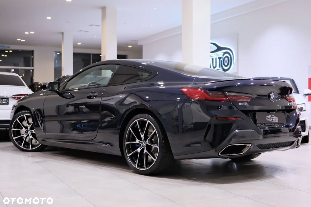 BMW Seria 8 M850i xDrive - 16