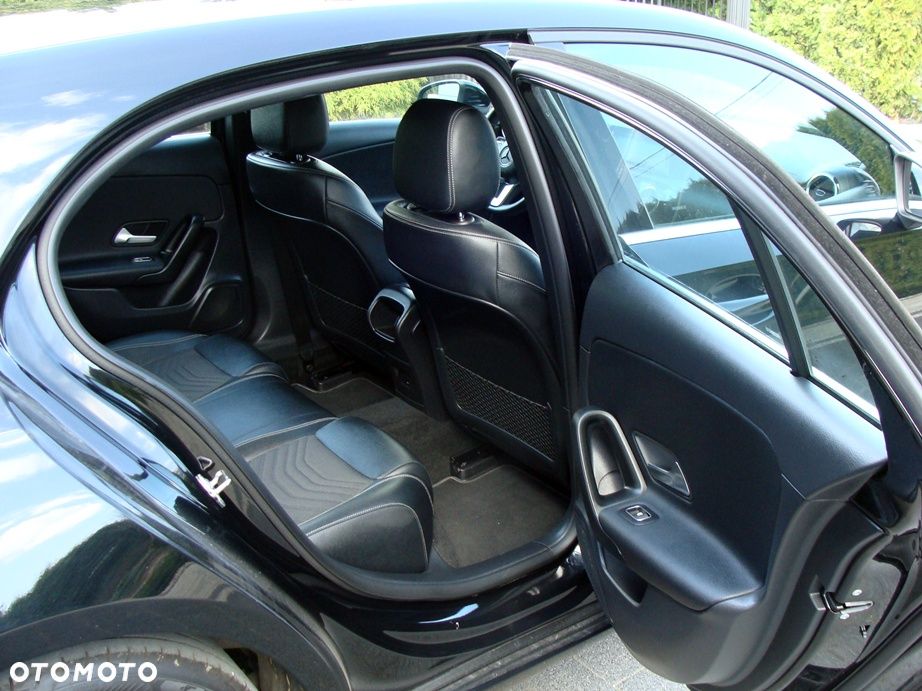 Mercedes-Benz Klasa A 180 d 8G-DCT Progressive - 14