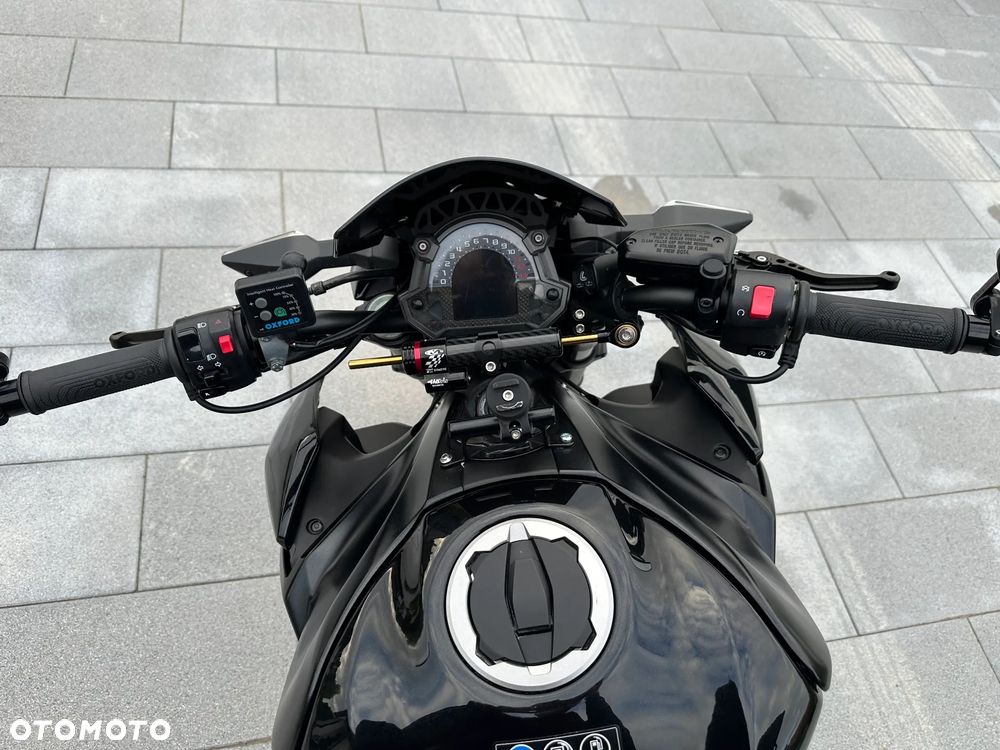 Kawasaki Z 900 - 21