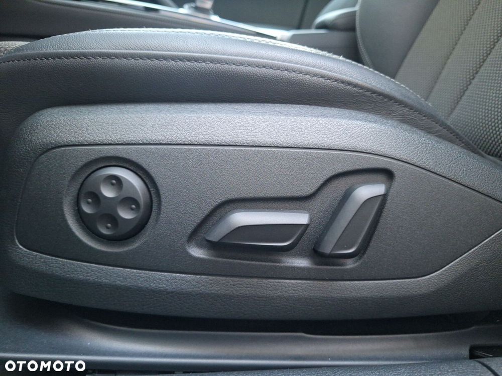 Audi A4 Avant 40 TFSI mHEV Quattro S Line S tronic - 29