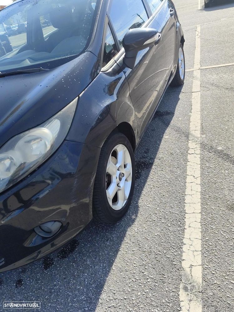 Ford Fiesta 2009 photo 4