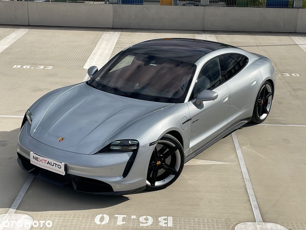Porsche Taycan Turbo S - 1
