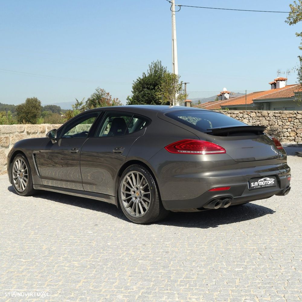 Porsche Panamera 3.0 V6 - 5