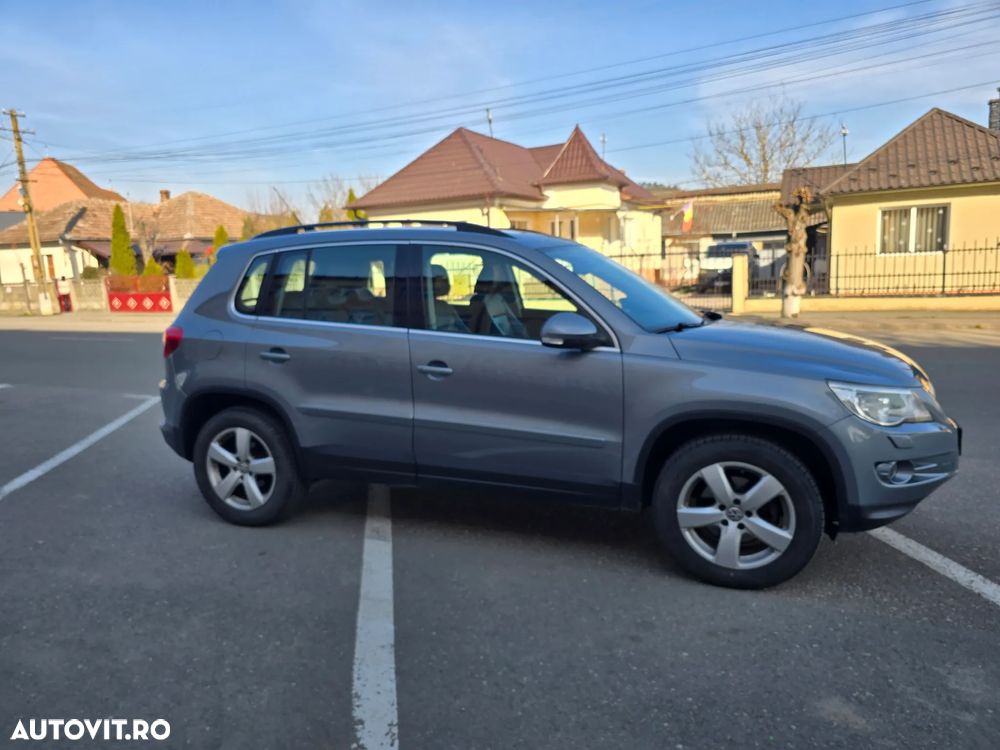 Volkswagen Tiguan 2.0 TDI DPF 4Motion Track&Field - 9