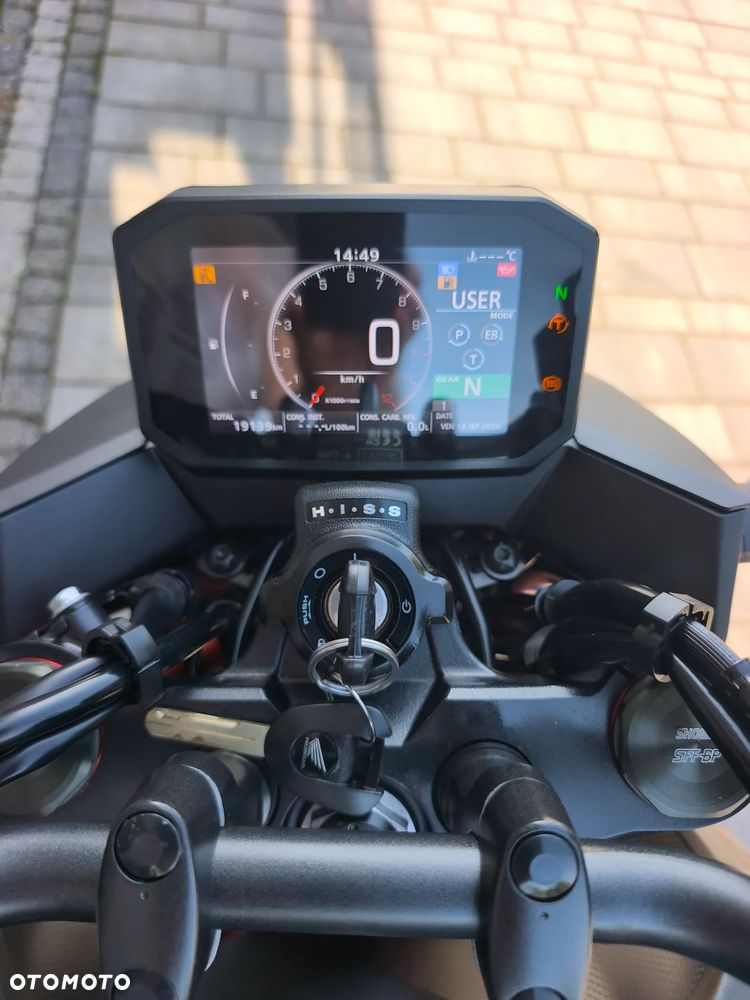 Honda Hornet - 12