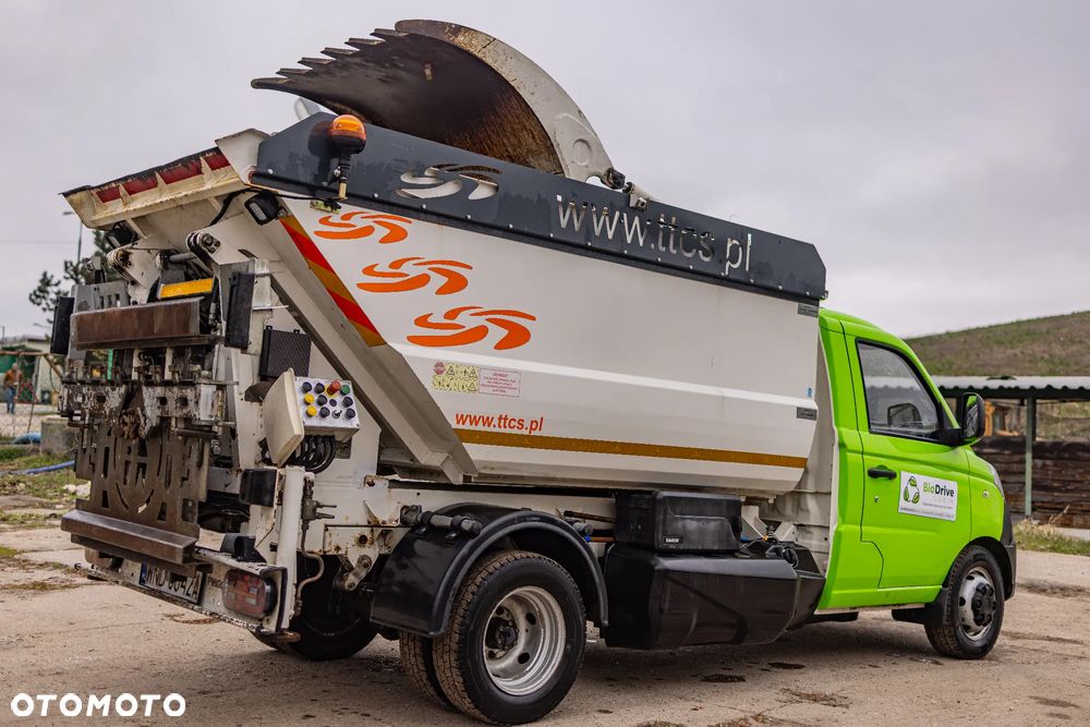 Piaggio NP6 CNG ŚMIECIARKA NISKI PRZEBIEG - 14