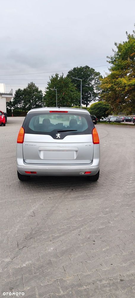 Peugeot 5008 120 VTi Active - 4