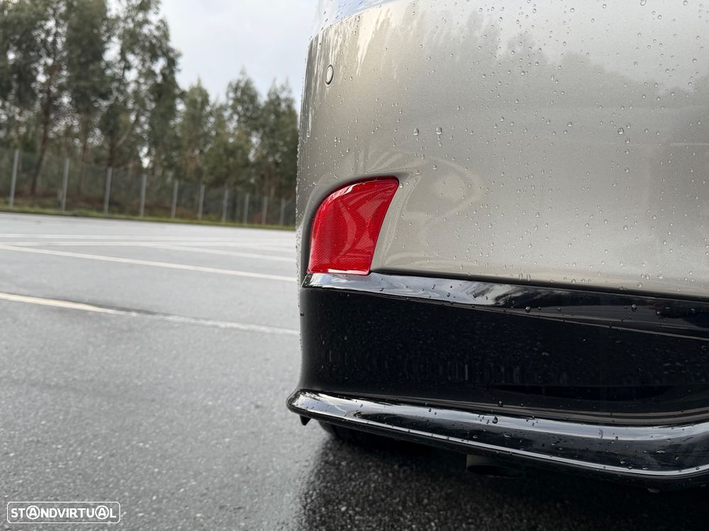 Lexus IS 300H Pack Executive+ - 29