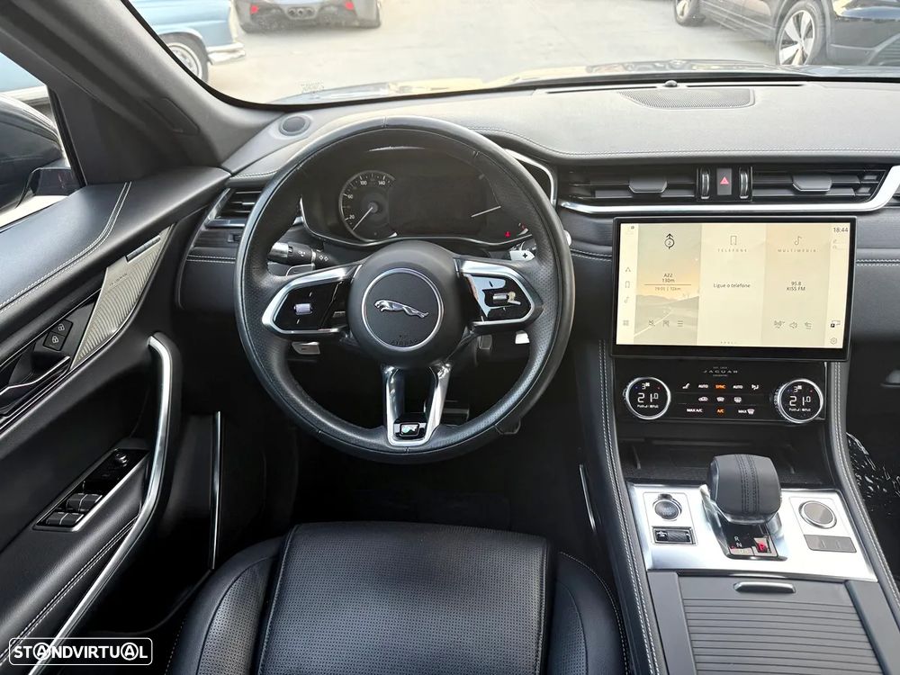 Jaguar F-Pace P250 AWD R-Dynamic S - 11