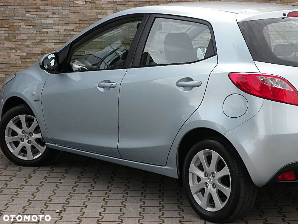 Mazda 2 1.3 Exclusive - 28