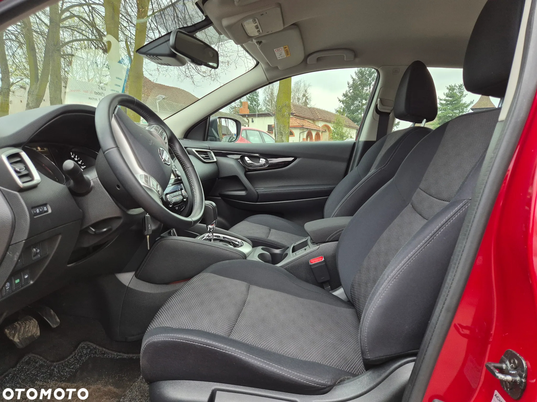Nissan Qashqai 1.2 DIG-T N-Connecta Xtronic - 21