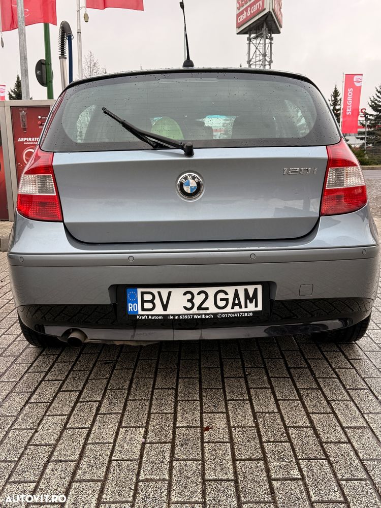 BMW Seria 1 120i - 8