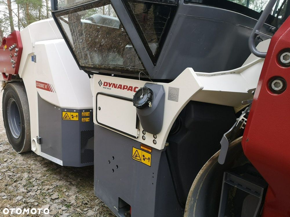 Dynapac CC4200C VI Walec Kombi Cummins 130 KM Mało Używany Jak Nowy! - 8