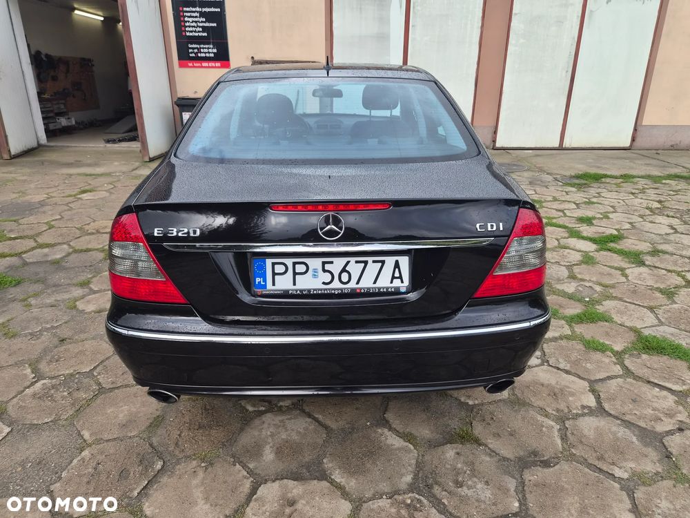 Mercedes-Benz Klasa E 320 CDI Avantgarde - 4