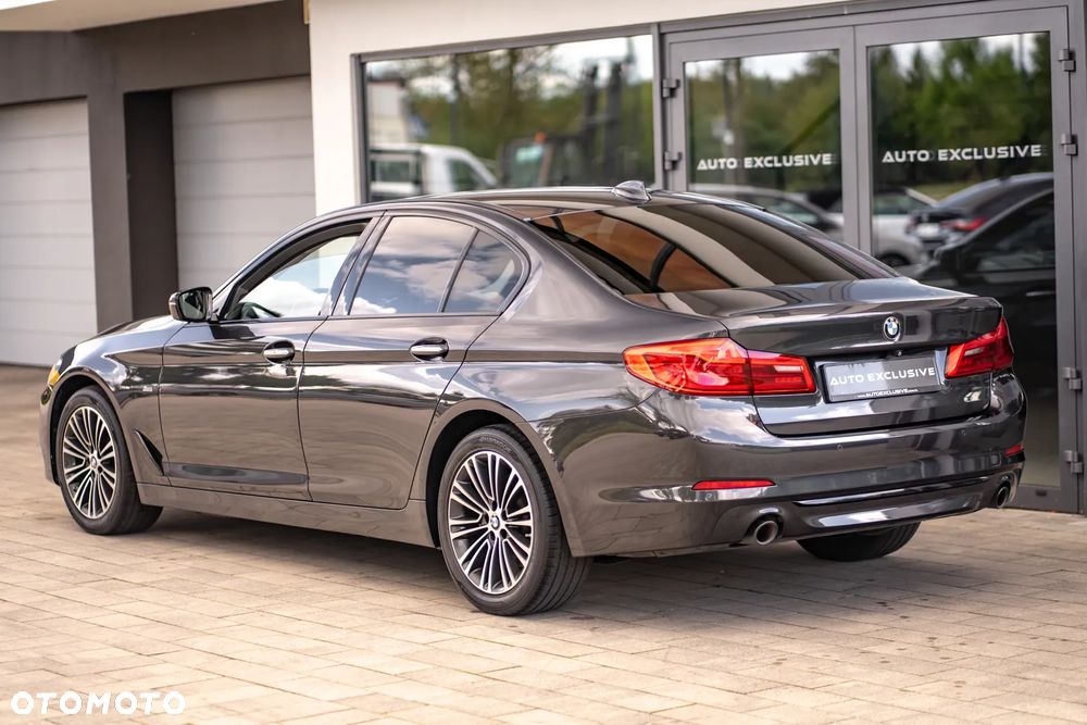 BMW Seria 5 520d Luxury Line sport - 15