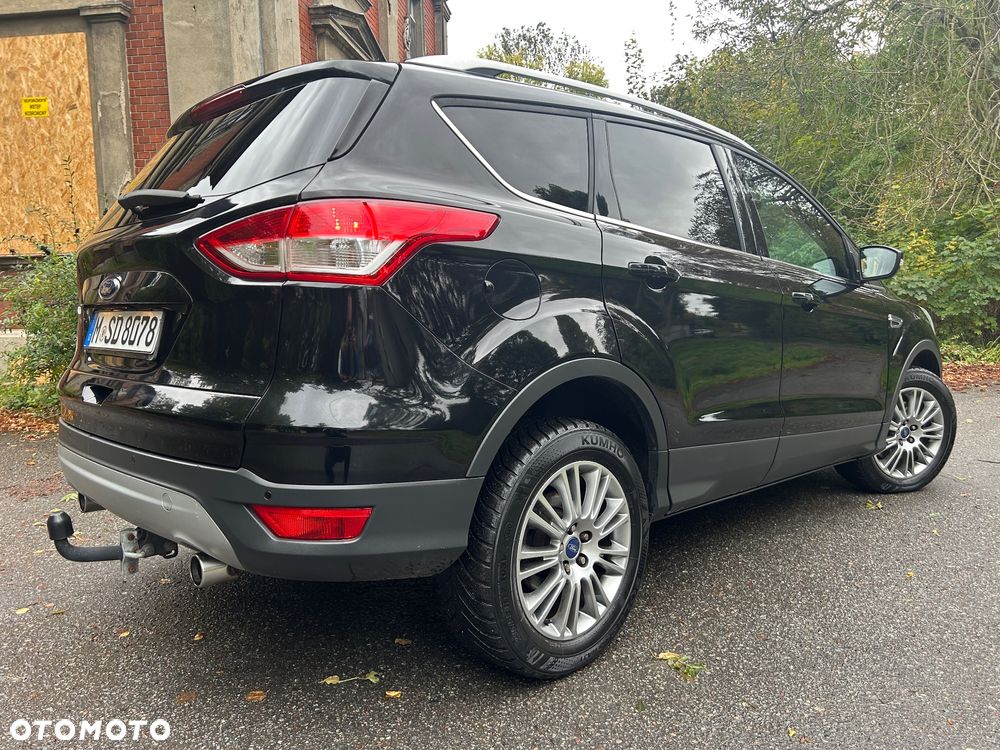 Ford Kuga 2.0 TDCi 2x4 Titanium - 4