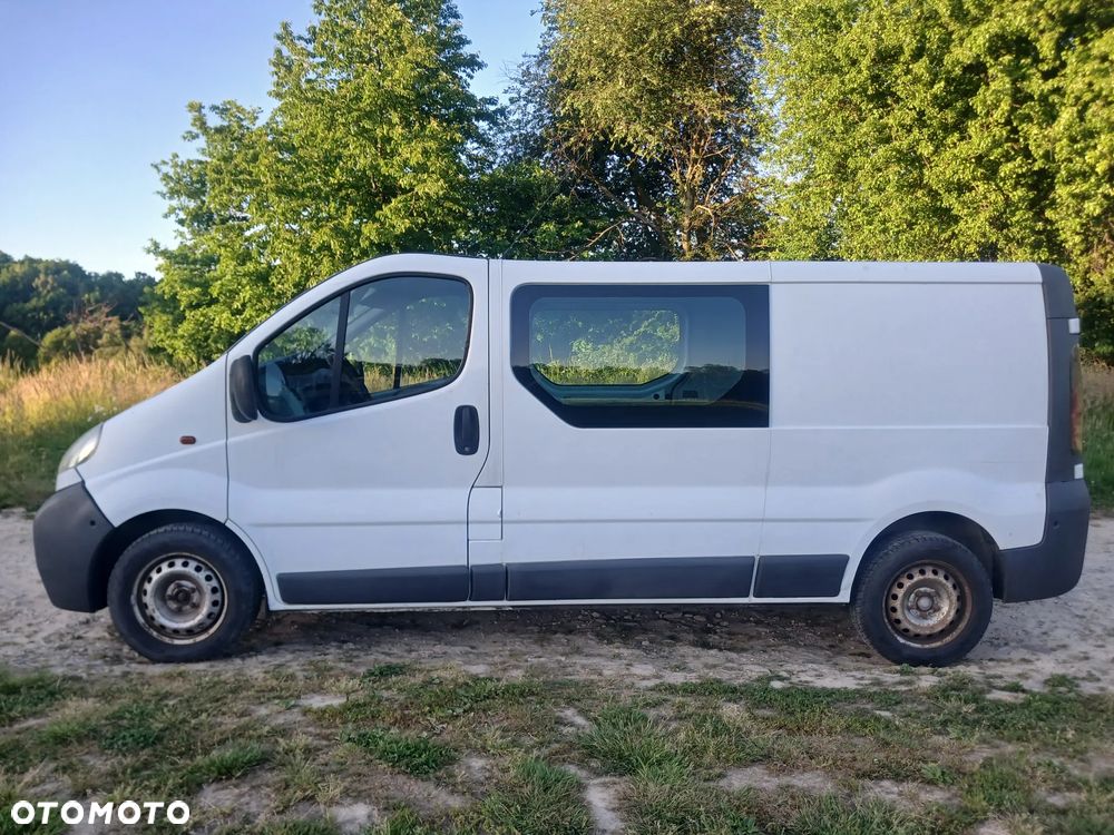 Opel Vivaro - 8