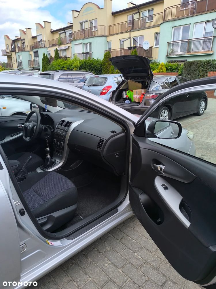 Toyota Corolla 1.33 VVT-i Luna - 13