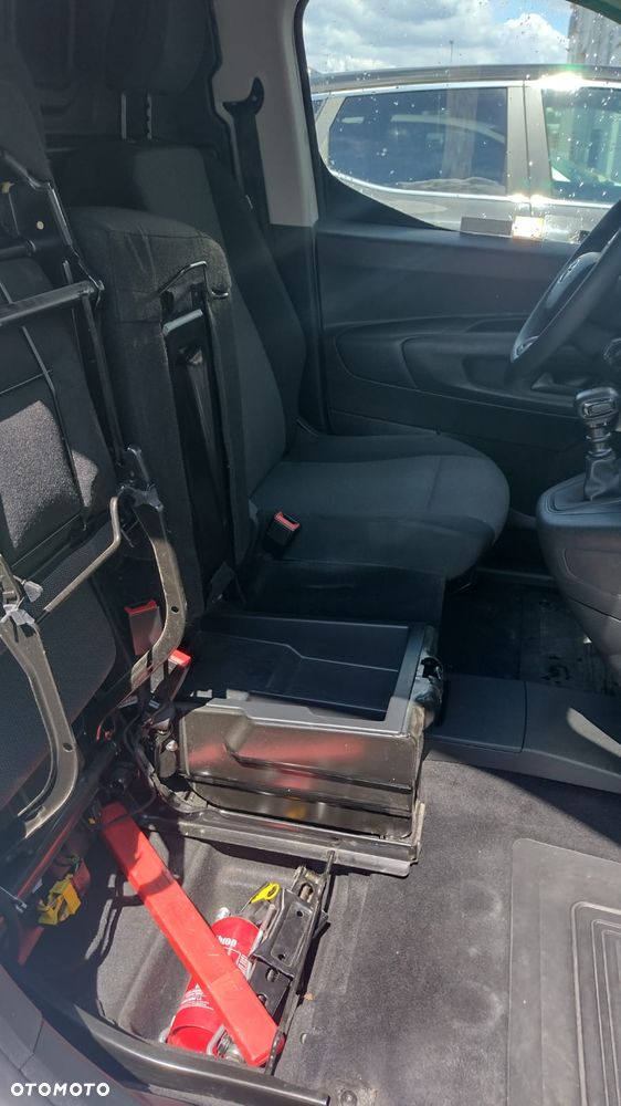 Toyota PROACE CITY L2H1 Krajowy 3 Osoby mały przebieg - 21