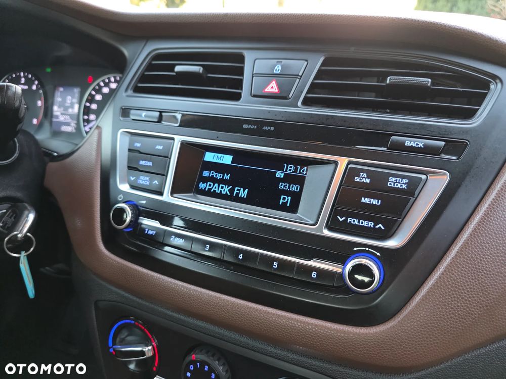 Hyundai i20 1.1 CRDi Classic + - 25