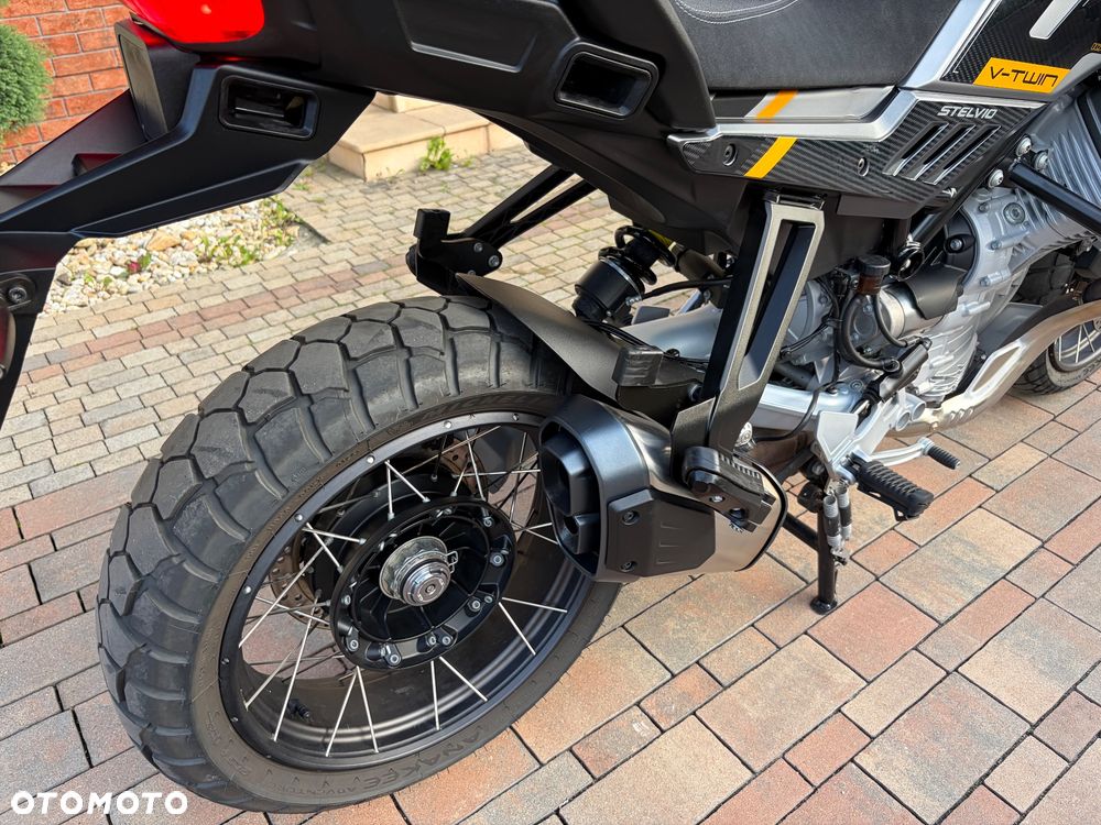 Moto Guzzi Stelvio - 17