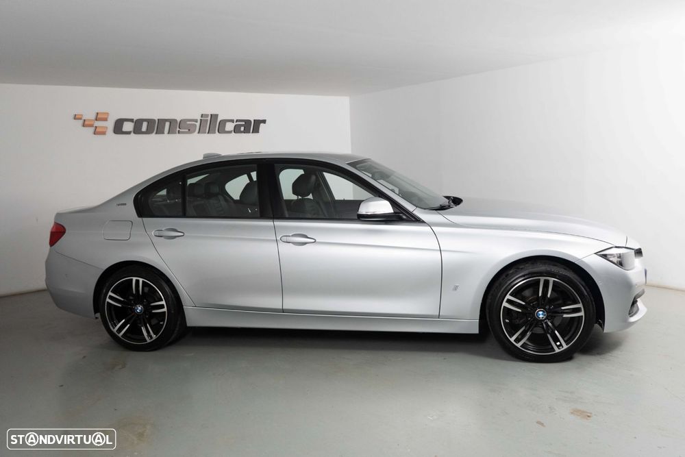 BMW 330 e iPerformance Line Luxury - 8