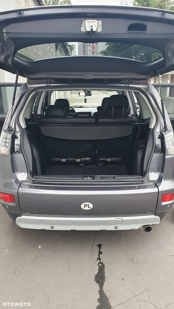 Mitsubishi Outlander 2.0 Intense + 2WD EU5 - 9