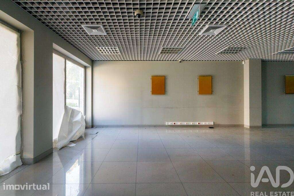 Loja / Estabelecimento Comercial em Paranhos de 237,00 m2 - Grande imagem: 3/18